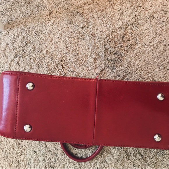 Red Hobo Purse - Picture 6 of 7